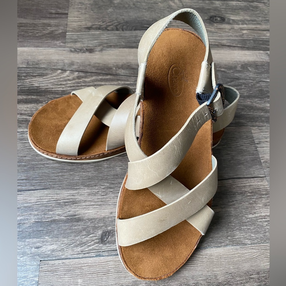Chaco Women's Beige Strappy Sandals Size 6 - Picture 6 of 9
